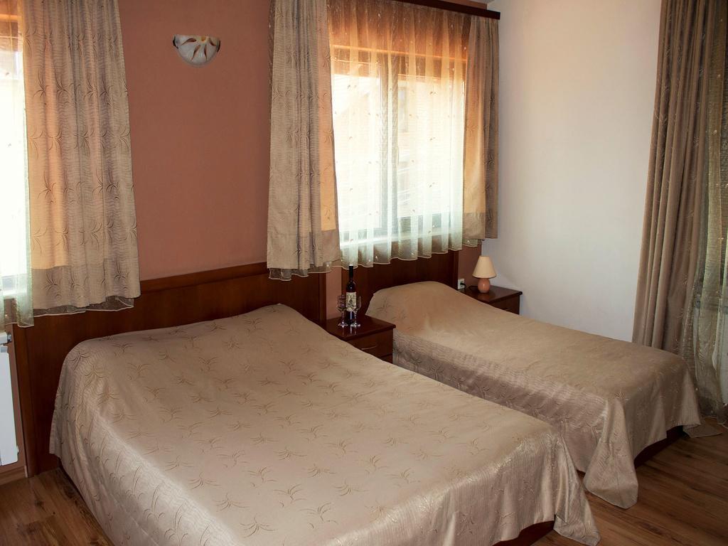 Bizev Hotel Bansko Quarto foto