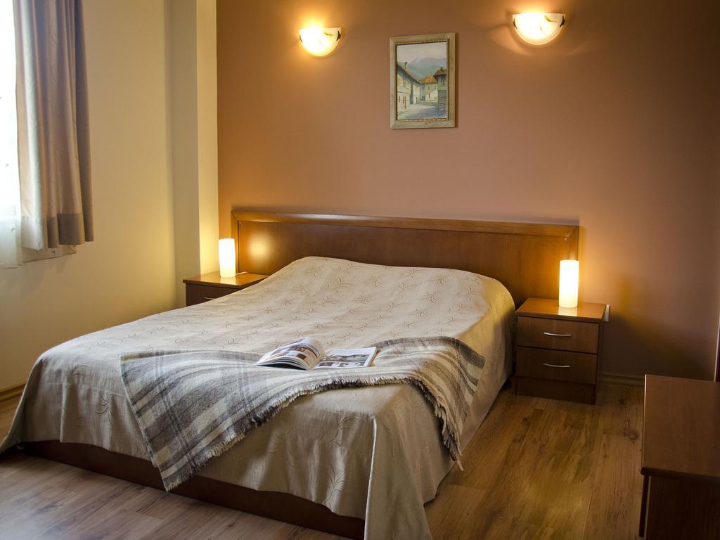 Bizev Hotel Bansko Quarto foto